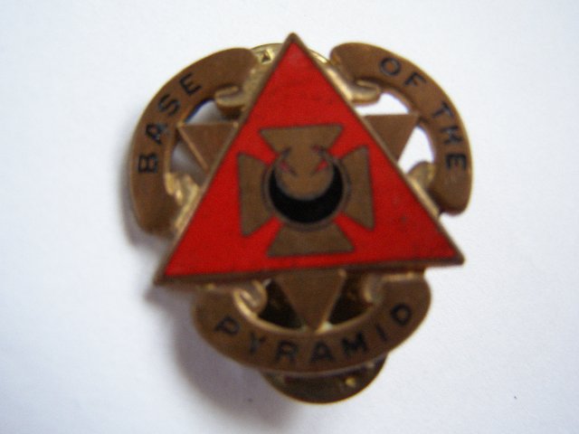 Preview of the first image of Base of the Pyramid Cap badge. (Incl P&P).