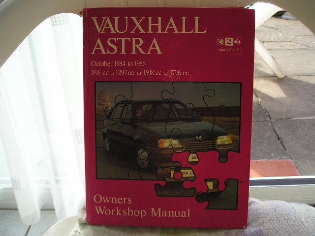 Preview of the first image of WORKSHOP MANUAL(Vauxhall Astra).