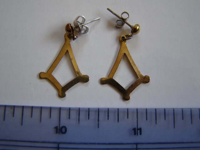 Preview of the first image of Kite shaped earrings..