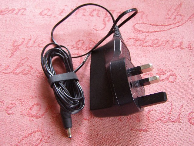 Preview of the first image of Nokia AC 2X charger / adapter.