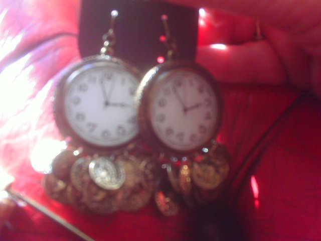 Preview of the first image of amazing 'watch' earrings.