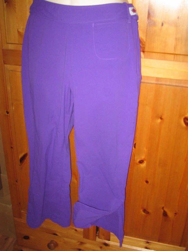 Preview of the first image of NIKE DRI-FIT Purple Stretch Dance/Capri Pants UKS10-12 NEW.