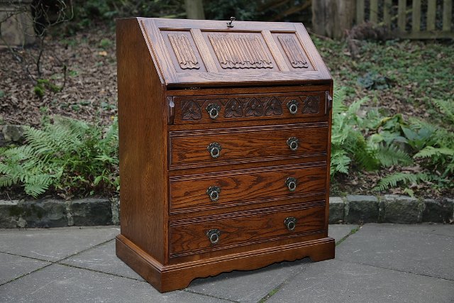 Preview of the first image of OLD CHARM WOOD BROS WRITING BUREAU COMPUTER OFFICE DESK..