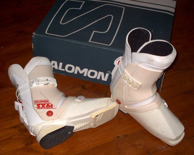 Preview of the first image of Ski boots - Salomon.
