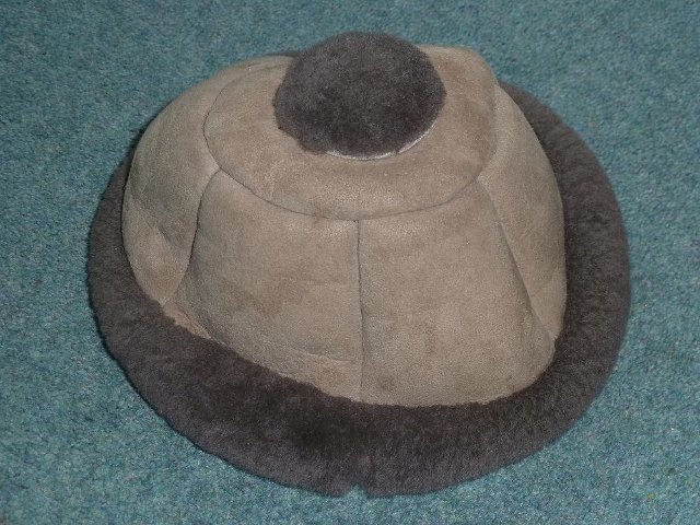 Preview of the first image of LADY'S SHEEPSKIN HAT- small-extra small.