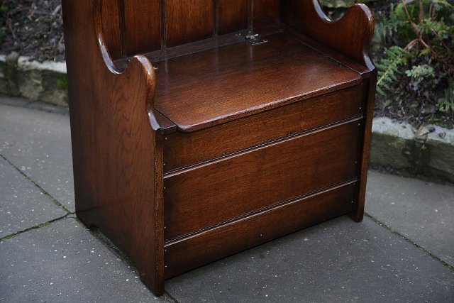 Image 13 of TITCHMARSH AND GOODWIN SOLID OAK BOX SETTLE MONKS BENCH PEW.