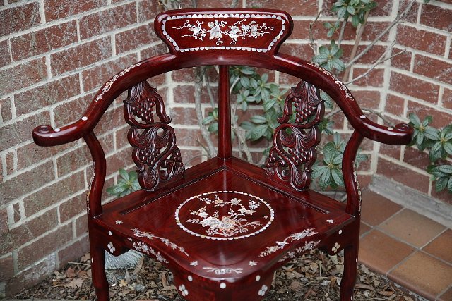 Image 3 of ORIENTAL CHINESE CARVED INLAID BEDROOM HALL CORNER ARMCHAIR