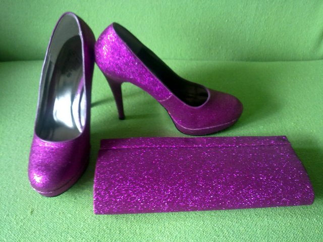 Preview of the first image of Size 6 pink glitter Shoes with matching bag.