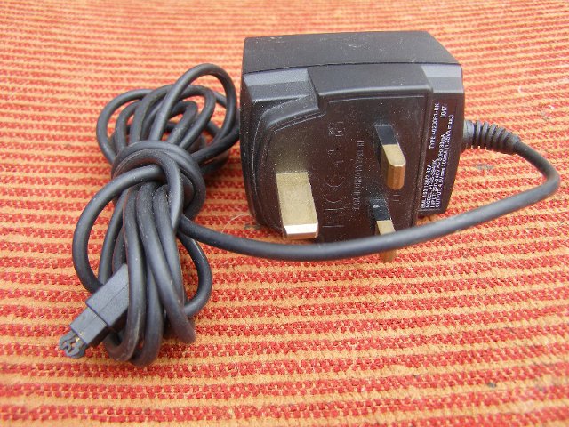 Preview of the first image of Ericsson Phone charger - BML 163 (Incl P&P).