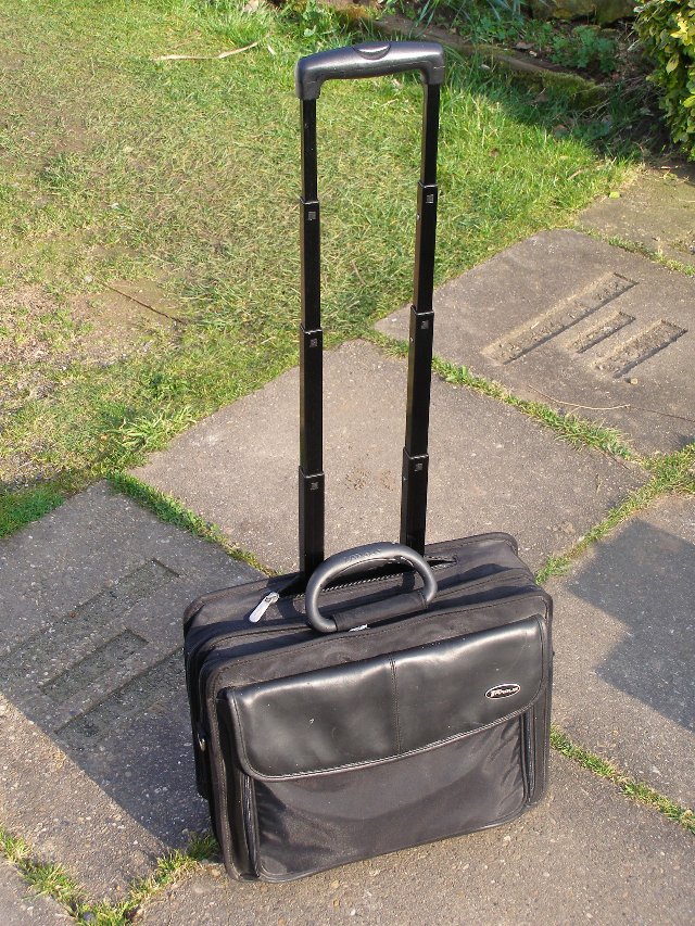 Preview of the first image of Targus holdall.