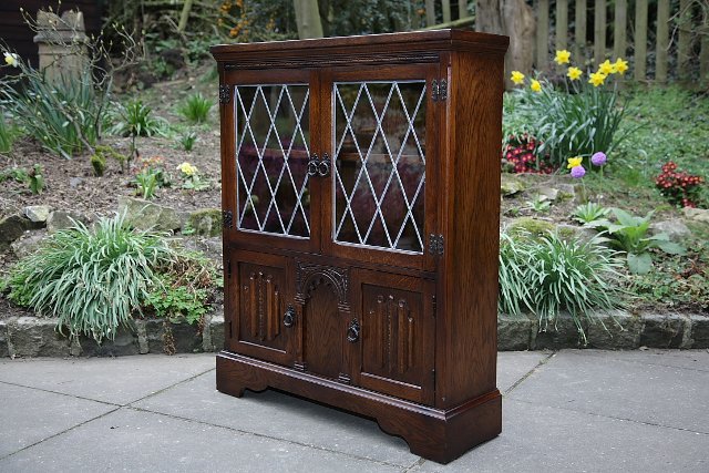 Image 15 of OLDE COURT CHARM BOOKCASE CUPBOARD DISPLAY CD DVD CABINET.