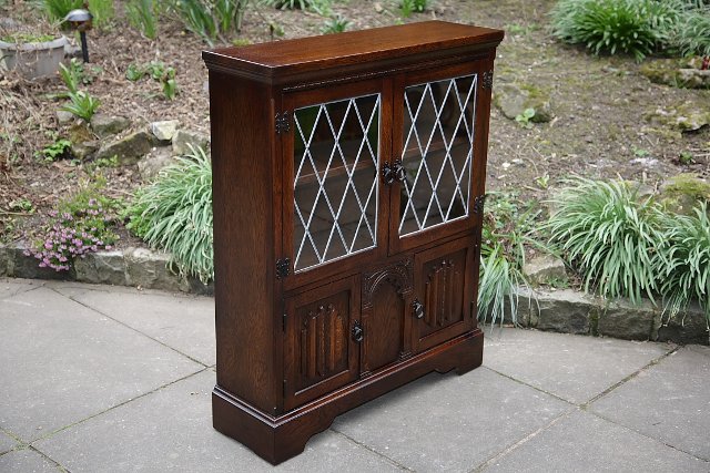 Image 17 of OLDE COURT CHARM BOOKCASE CUPBOARD DISPLAY CD DVD CABINET.