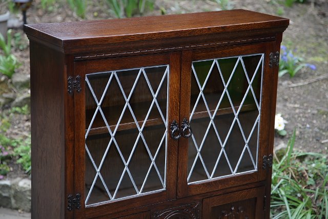 Image 18 of OLDE COURT CHARM BOOKCASE CUPBOARD DISPLAY CD DVD CABINET.