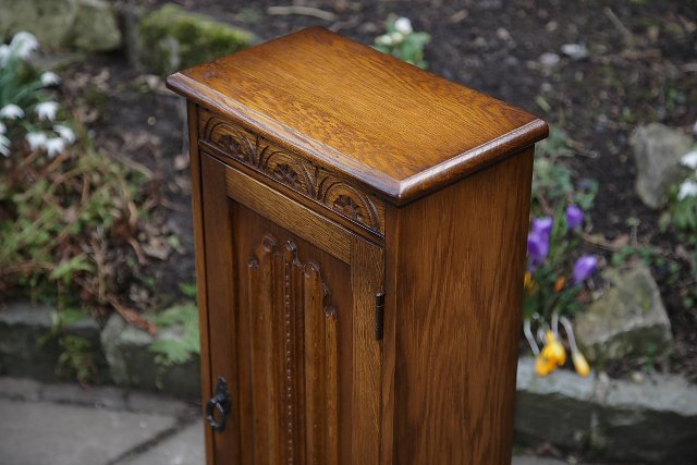 Image 10 of OLDE COURT OLD CHARM STYLE CARVED OAK CD CABINET CUPBOARD.