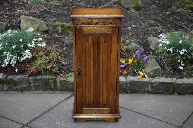 Image 11 of OLDE COURT OLD CHARM STYLE CARVED OAK CD CABINET CUPBOARD.