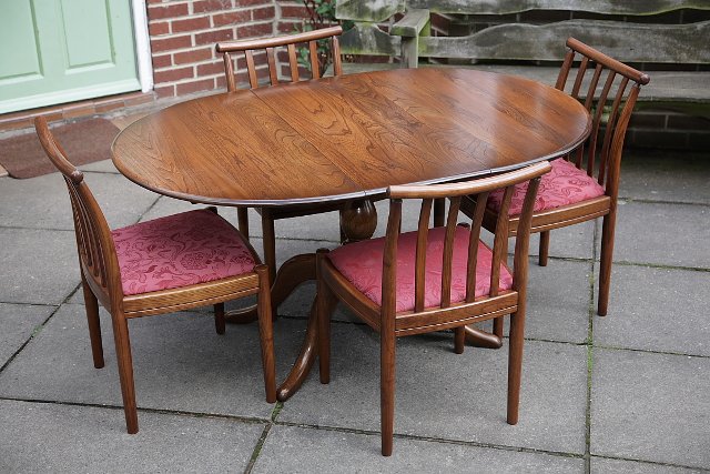 Image 34 of ERCOL ELM FRUITWOOD DINING SET CHESTER TABLE AND FOUR CHAIRS