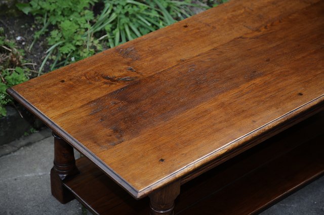 Image 3 of TITCHMARSH & GOODWIN STYLE SOLID OAK POTBOARD COFFEE TABLE