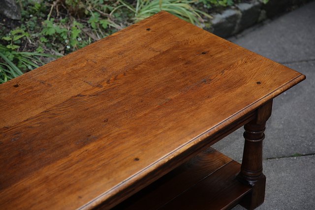 Image 6 of TITCHMARSH & GOODWIN STYLE SOLID OAK POTBOARD COFFEE TABLE