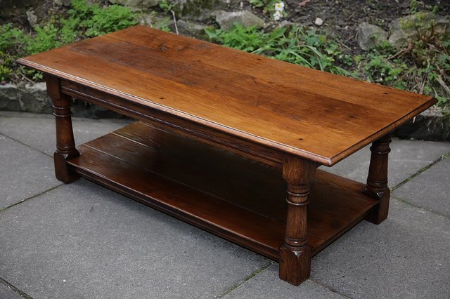 Image 16 of TITCHMARSH & GOODWIN STYLE SOLID OAK POTBOARD COFFEE TABLE