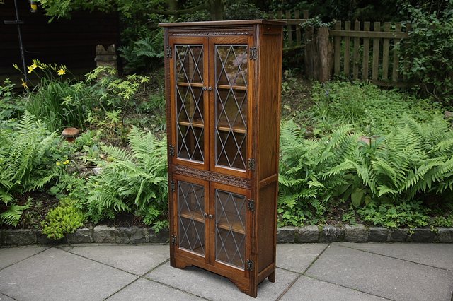 Image 4 of OLD CHARM LIGHT OAK BOOKCASE DISPLAY CABINET CUPBOARD