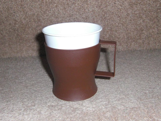 Image 2 of Plastic Disposable drinks Cups and holders