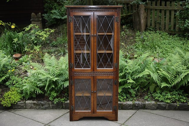 Image 13 of OLD CHARM LIGHT OAK BOOKCASE DISPLAY CABINET CUPBOARD
