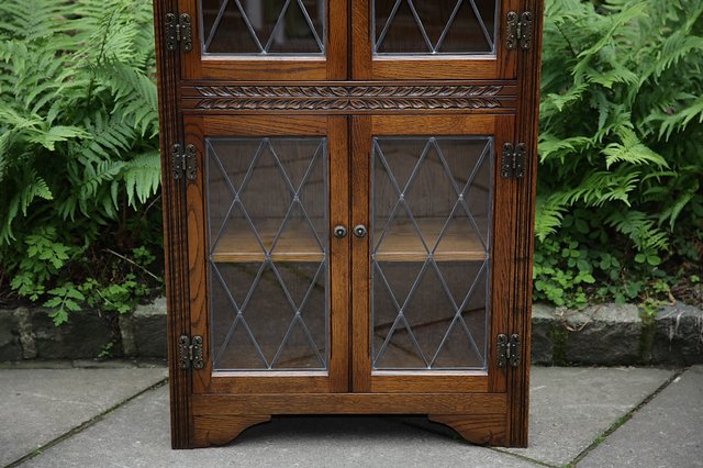 Image 17 of OLD CHARM LIGHT OAK BOOKCASE DISPLAY CABINET CUPBOARD