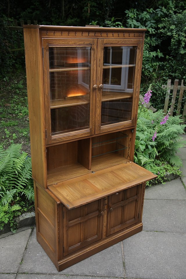 Image 12 of ERCOL GOLDEN DAWN DRINKS DISPLAY CABINET BOOKCASE CUPBOARD.
