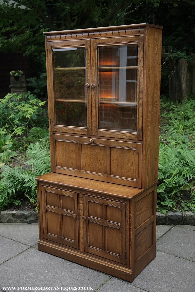 Image 33 of ERCOL GOLDEN DAWN DRINKS DISPLAY CABINET BOOKCASE CUPBOARD.