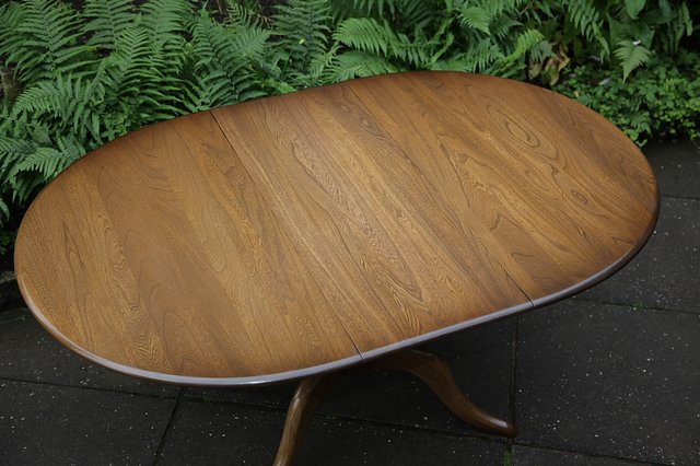 Image 2 of ERCOL ELM GOLDEN DAWN CHESTER PEDESTAL DINING KITCHEN TABLE.