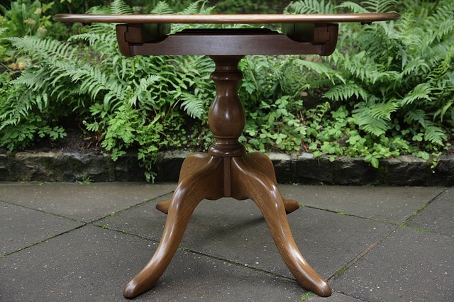 Image 25 of ERCOL ELM GOLDEN DAWN CHESTER PEDESTAL DINING KITCHEN TABLE.