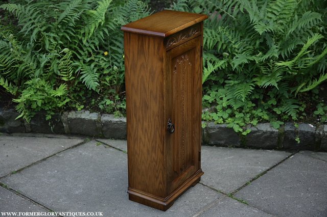 Image 8 of OLDE COURT OLD CHARM STYLE OAK CD DISC CABINET CUPBOARD