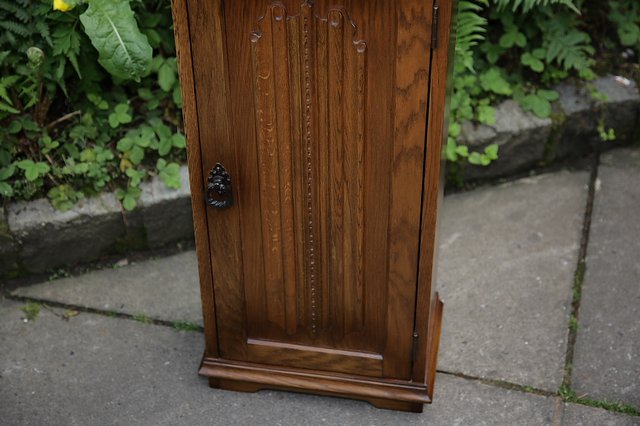 Image 9 of OLDE COURT OLD CHARM STYLE OAK CD DISC CABINET CUPBOARD