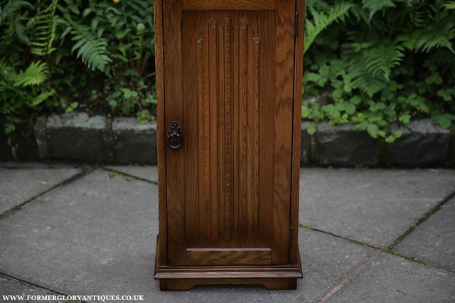 Image 19 of OLDE COURT OLD CHARM STYLE OAK CD DISC CABINET CUPBOARD