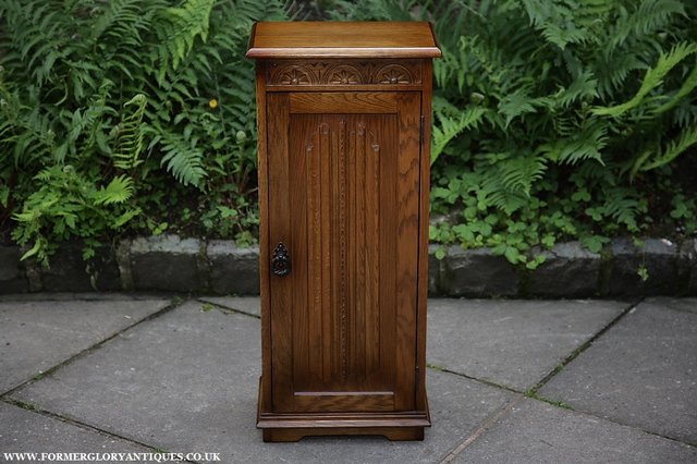 Image 25 of OLDE COURT OLD CHARM STYLE OAK CD DISC CABINET CUPBOARD