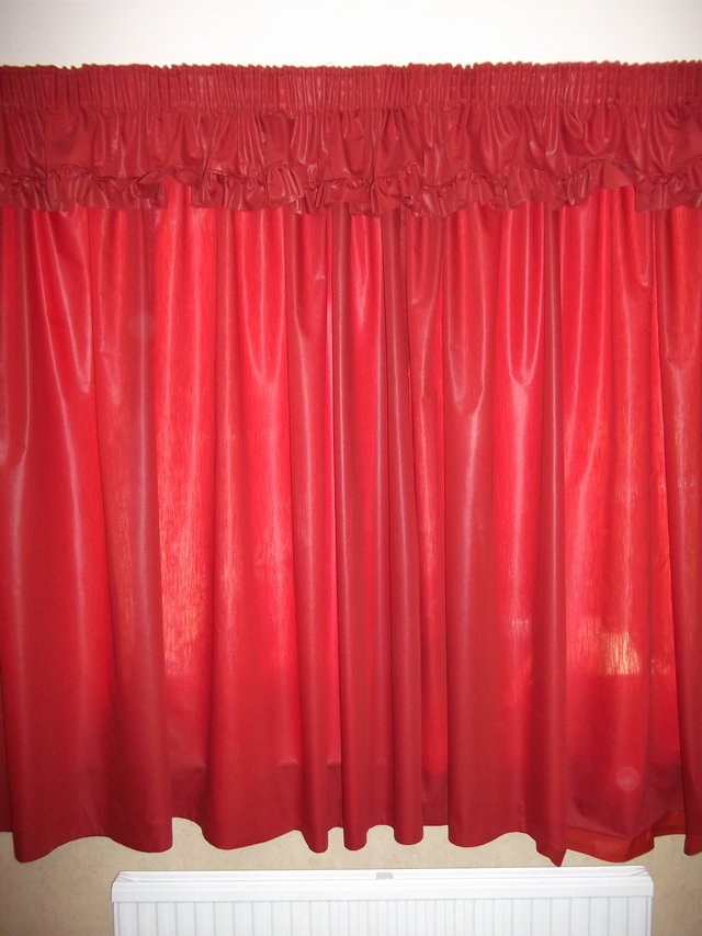 Preview of the first image of CURTAINS.