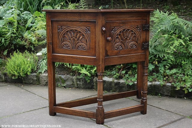 Image 21 of TITCHMARSH AND GOODWIN STYLE OAK HALL LAMP TABLE CABINET