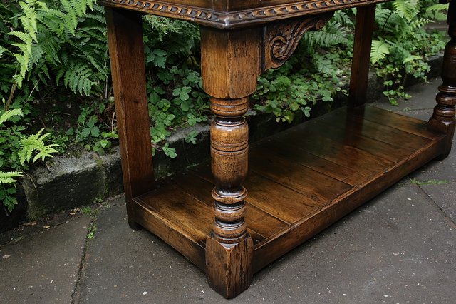 Image 6 of A TITCHMARSH & GOODWIN SOLID OAK WINE DRINKS HALL CABINET