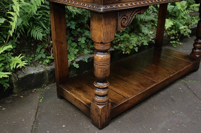 Image 28 of A TITCHMARSH & GOODWIN SOLID OAK WINE DRINKS HALL CABINET