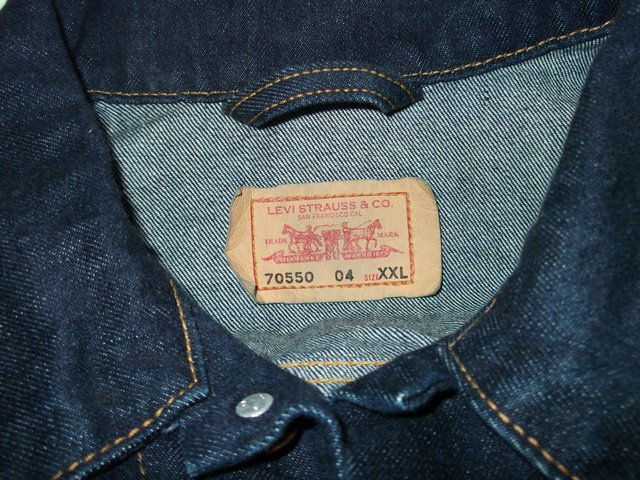Preview of the first image of NEW UNWORN LEVIS DENIM JACKET NEW SIZE XXL.