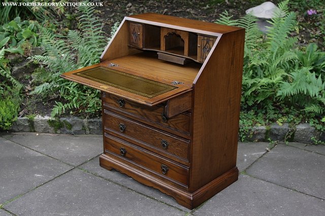 Image 30 of OLD CHARM WRITING TABLE BUREAU COMPUTER OFFICE DESK