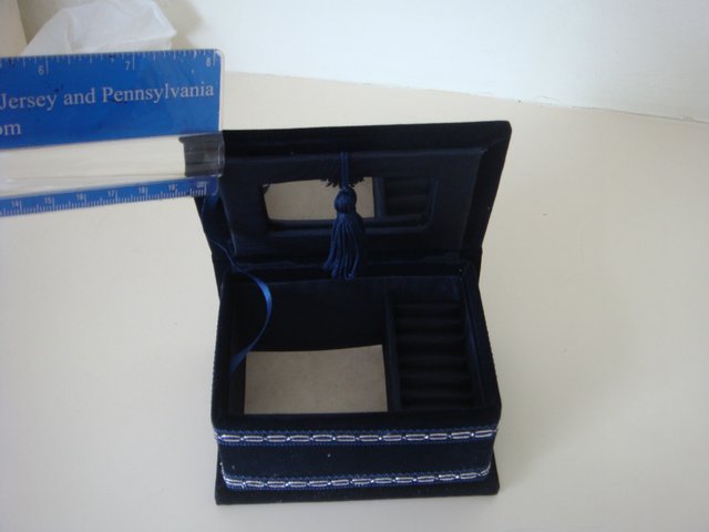 Image 2 of Blue Velvet / Silver top Jewellery Box (NEW)