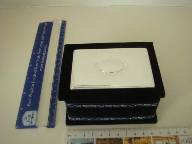 Image 3 of Blue Velvet / Silver top Jewellery Box (NEW)