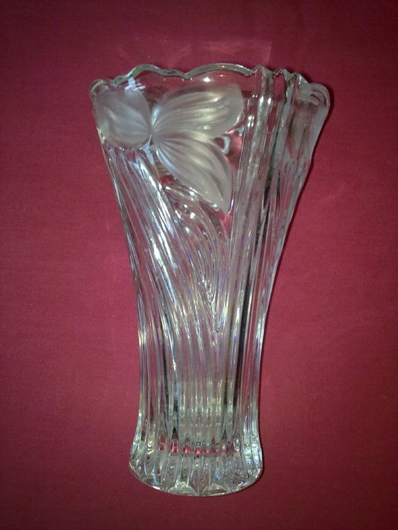 Image 2 of Glass vase