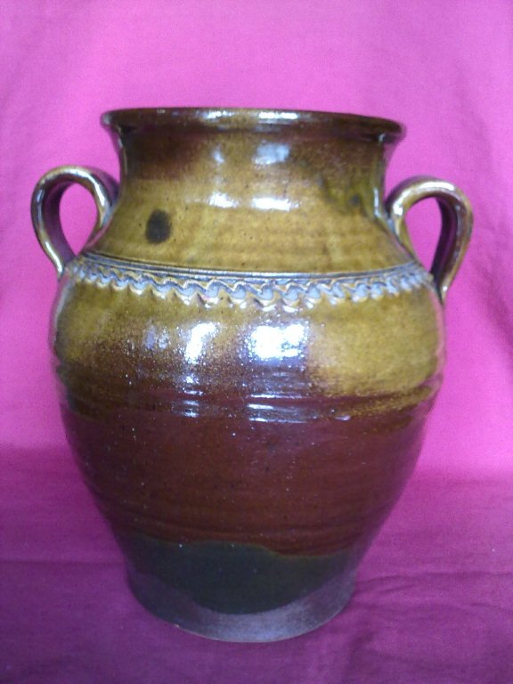 Preview of the first image of Pottery vase.
