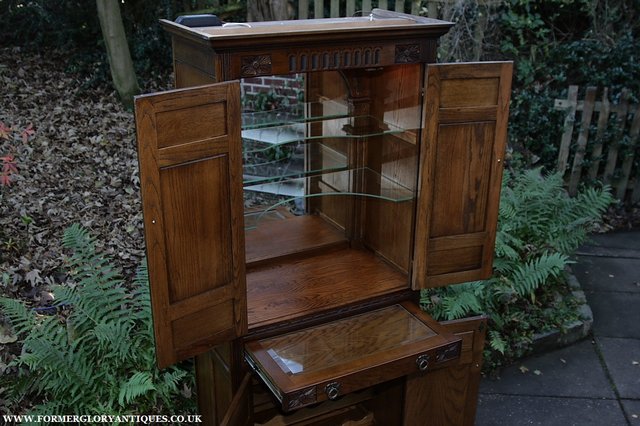 Image 4 of OLD CHARM OAK DRINKS COCKTAIL WINE DISPLAY CABINET CUPBOARD