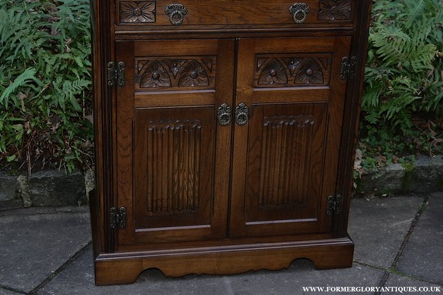 Image 8 of OLD CHARM OAK DRINKS COCKTAIL WINE DISPLAY CABINET CUPBOARD