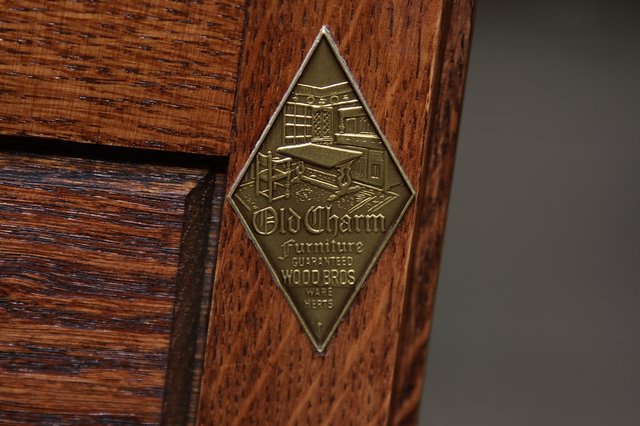 Image 5 of OLD CHARM CORNER DISPLAY CABINET CUPBOARD BOOKCASE SHELVES