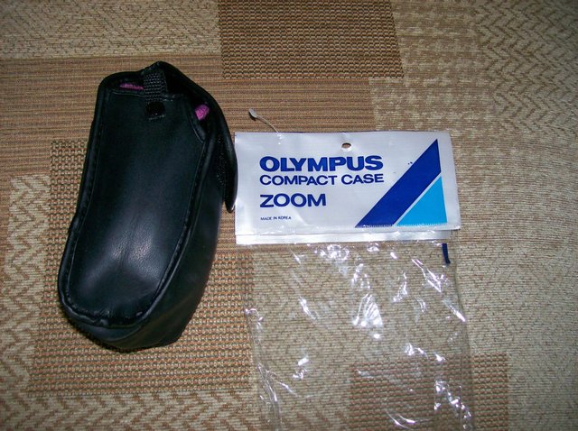 Image 2 of Olympus Compact Case Zoom. New.