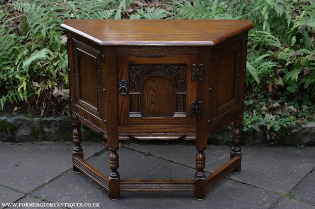 Image 2 of OLD CHARM OAK CABINET LAMP HALL TABLE CUPBOARD SIDEBOARD